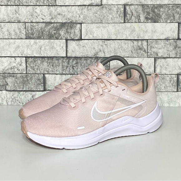 New Nike Womens 8 Downshifter 12 Barely Rose Athletic Shoes - Picture 3 of 8